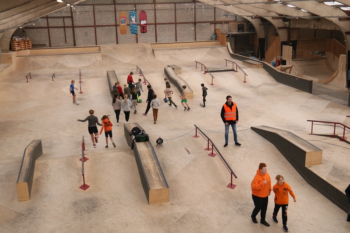 Kinderen in het World Skate Center