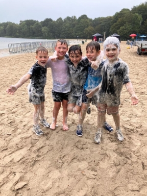 Tevreden kinderen Baggerloop